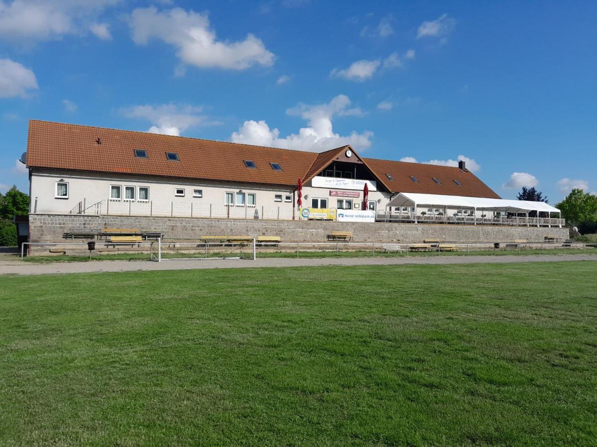 Sport & Freizeit Centrum Pension Heudeber エクステリア 写真